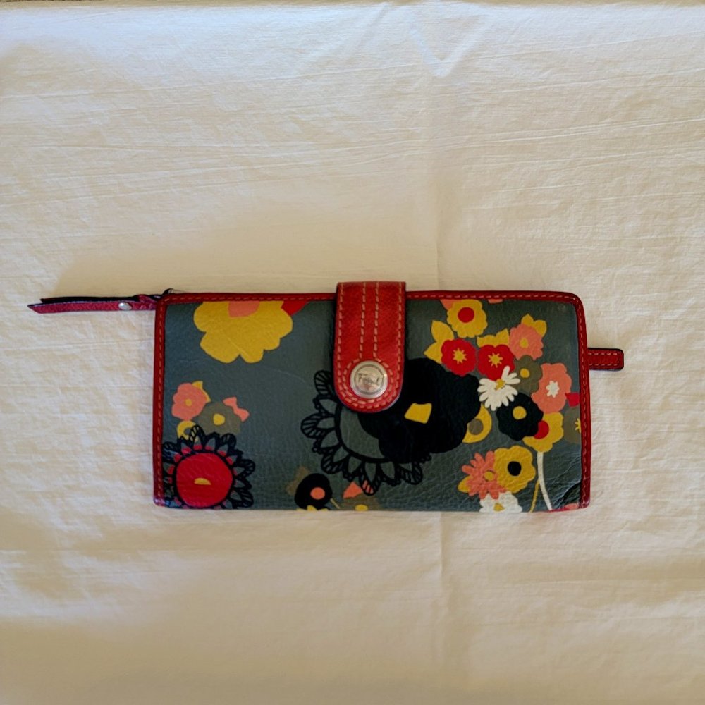 Fossil Floral Wallet - Red and Yellow Accents